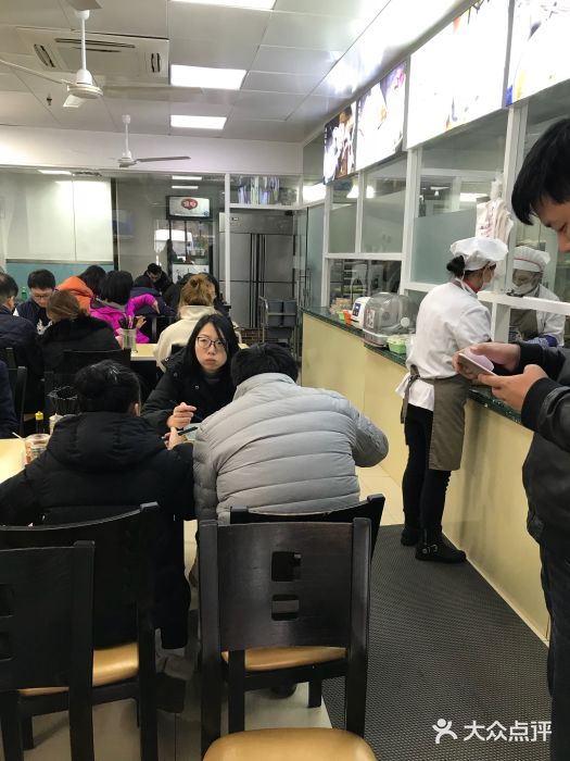 顶巧鸡汤馄饨(虹口总店)大堂图片
