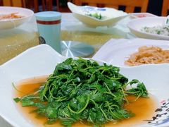 -鹿港小镇经典老上海菜(长乐路店)