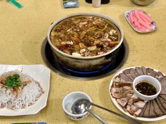 -东巴谷野生菌火锅餐厅
