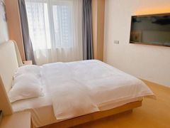 -爱舍海岸酒店(香港中路五四广场店)