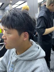 -米可造型烫发染发
