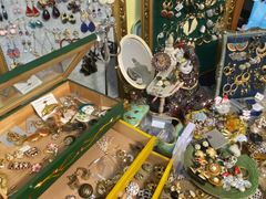 -Oolong乌龙茶古着店