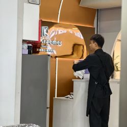-苏豪路易士·嘉玛发廊