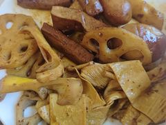 -老鼎万春卤菜(五代传承创始老店)