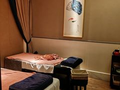 -新盈光·云会所(百丈东路店)