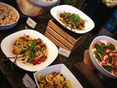-松山湖凯悦酒店·Café自助餐厅·周末火舞秀表演