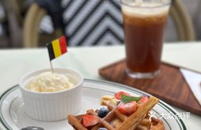 Belgian Sunlight Waffle