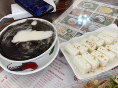 -周大娘牛乳(旧寨古村总店)