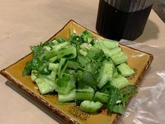凉拌黄瓜-麻屋手抓海鲜(防城港总店)