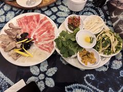 -桥香园云南过桥米线(金马碧鸡店)