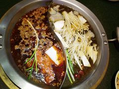 -沸炉重庆老火锅(军事博物馆店)