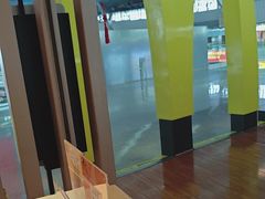 -麦当劳(鄂尔多斯机场店)
