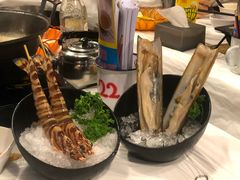 -鲜入围煮花胶鸡海鲜火锅