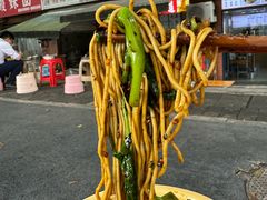 -张记奔吃小面