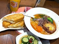 -贯一台湾牛肉面(八一七中路店)