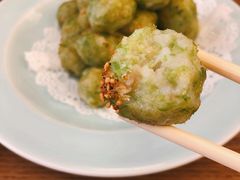 鲜虾芹菜丸-品海楼·大连海胆锅贴馆(东港店)