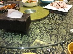 -牧场烧烤餐饮广场