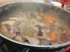 乳鸽煲-时利和美食(东方广场店)