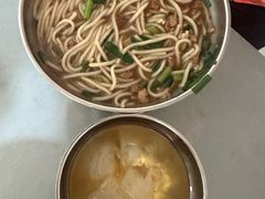 -正宗杨记普洱酸醋米线(总店)