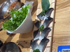 -青瓦餐厅·生鱼片·韩园烤肉(西塔店)