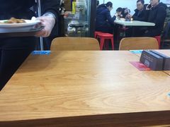 大堂-南城香·饭香串香馄饨香(青年路店)