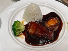 鲍鱼红烧肉配米饭-蝶园·装修中(BFC外滩金融中心店)