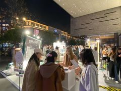 -杭州湖滨银泰in77