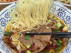 -李与白包子铺(桐梓林店)