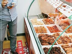自助取餐区-绝味鸭脖(新街口步行街店)