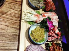 -明洞阿姨·韩式酱蟹烤肉·创意料理(三元桥店)