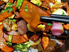 铁板香茅黑牛肝菌-云海肴·汽锅鸡·云南菜(美罗城店)