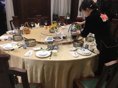 -小天鹅火锅·一线江景洪鼎旗舰店(洪崖洞店)