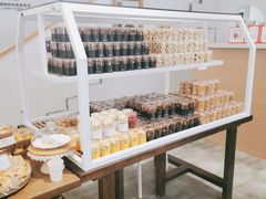 面包甜点陈列柜-嗒令甜品·主题融合料理餐厅(首座时代店)