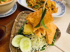 -卷心菜和避孕套餐厅(Pattaya)