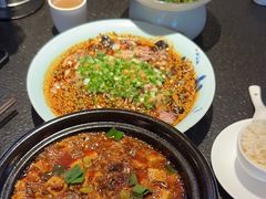 -万重锦·人文川菜馆(骡马市店)