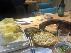 -签味爽成都老火锅串串(窑头路店)