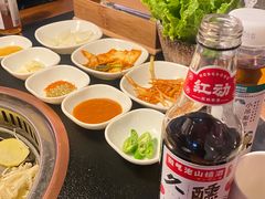 -军硕烤肉·部队火锅(二七万达店)