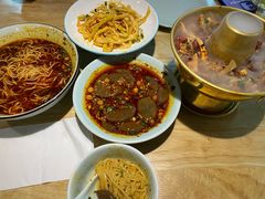 -全牛匠·乐山跷脚牛肉(新中关店)