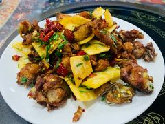 摩梭饵块鸡-泸沽肴(泸沽湖大洛水村农村信用社旁店)
