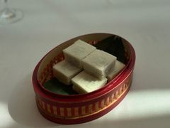 红豆沙方糕-悦轩中餐厅·高空江景·杭州柏悦酒店