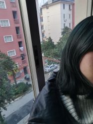 -茶发Salon·烫发染发理发