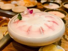 -老牌坊云南鱼豆花火锅(爱建店)