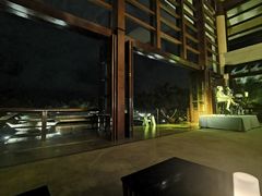 -亚龙湾喜来登·美景台大堂吧