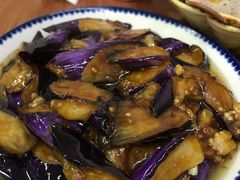 -胡子饮食店