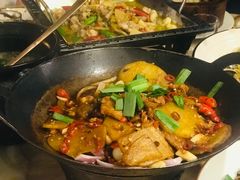 -钟掌勺忘不了地道湘菜(新天地假日广场店)