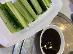 黄瓜蘸酱-内蒙联营烧麦 草原石榴红(护国寺店)