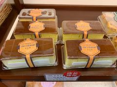 -红宝石·鲜奶小方·海派西点房(金杨店)