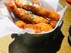 炸自制鸡柳-机器人火炉披萨