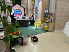 -童程童美·信息学竞赛·乐高机器人编程(长宁来福士校区)