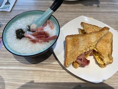 -必胜客(证大大拇指店)